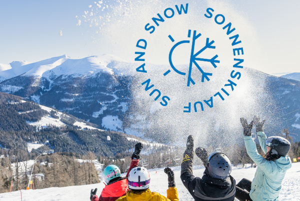 Sonnenskilauf in Bad Kleinkirchheim im März – Skifahrer genießen die Frühlingssonne in Kärnten