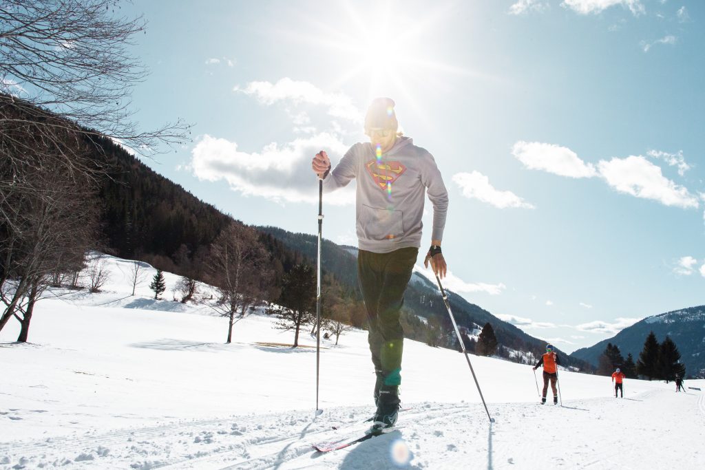 A sípályákon kívül: sífutás a Römerloipe sífutópályán Bad Kleinkirchheimben - sífutás a gyönyörű karintiai Nockberge-hegységben.