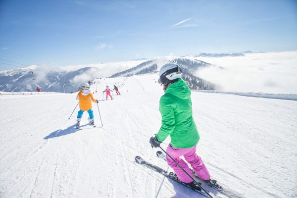 Skiing_Family © BRM - Mathias Praegant