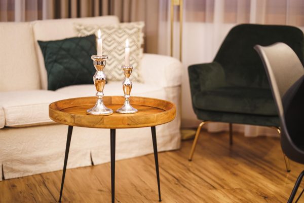 landhaus-apartments-appartement-12-wohnzimmer-couchtisch-kerzen-detail landhaus-apartments-appartement-12-wohnzimmer-couchtisch-kerzen-detail